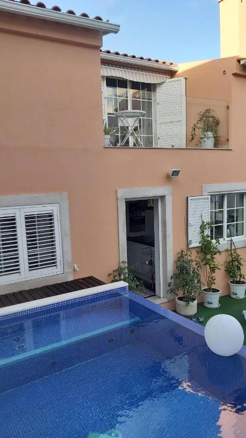 Jose & Ester House