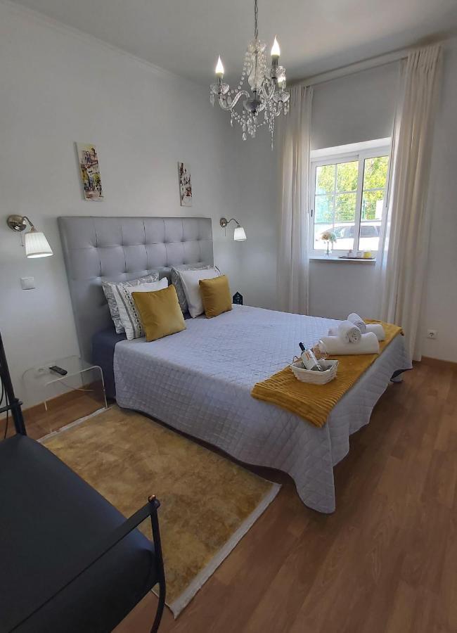 Jose & Ester House * Almada