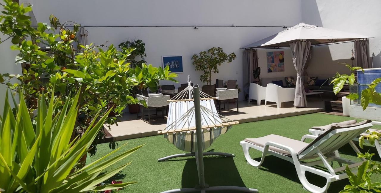 Jose & Ester House