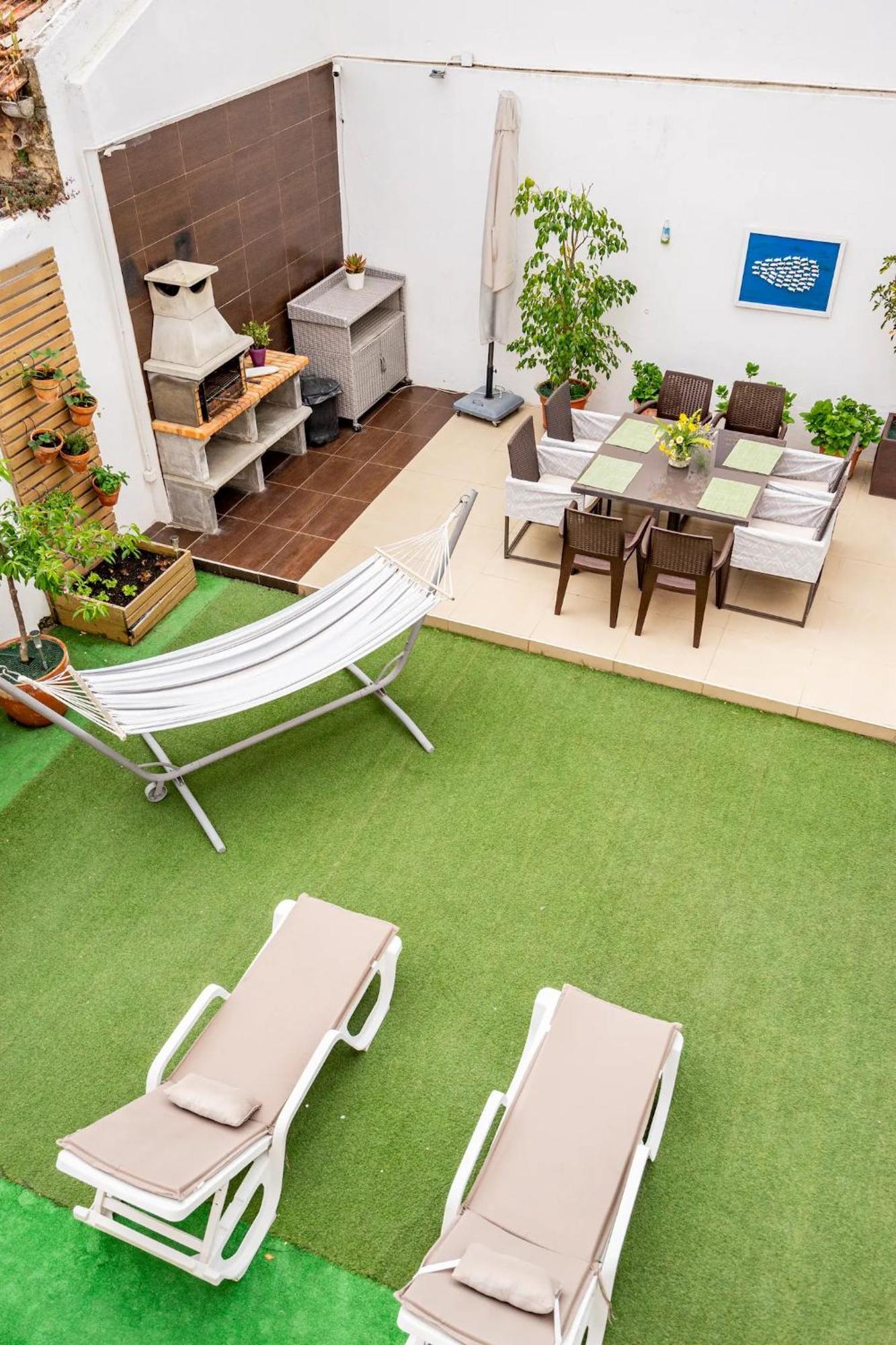 Homestay Jose & Ester House Almada