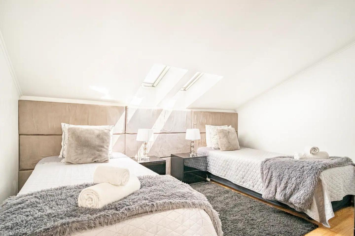 Jose & Ester House Almada