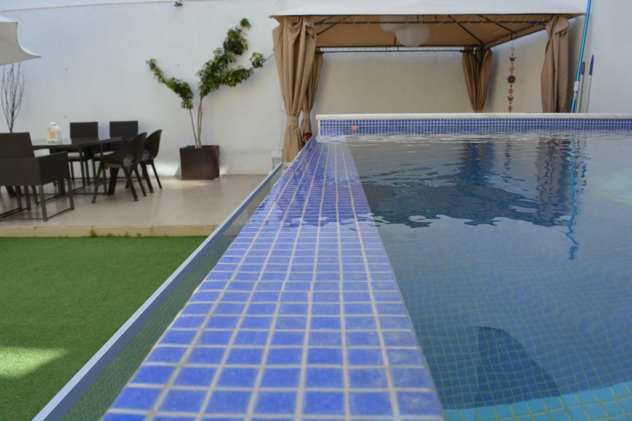 Homestay Jose & Ester House Almada